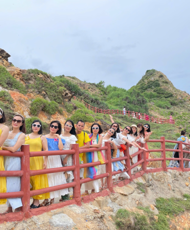 Du Lịch Sắc Màu